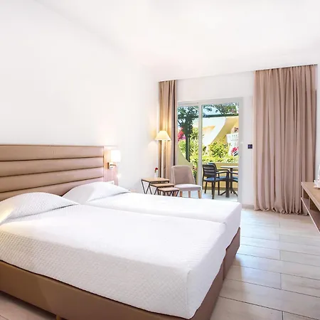Eurovillage Achilleas Hotel 4*
