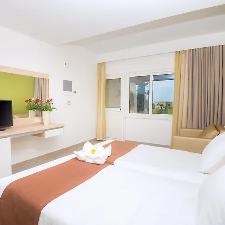 Hotel Eurovillage Achilleas 4*