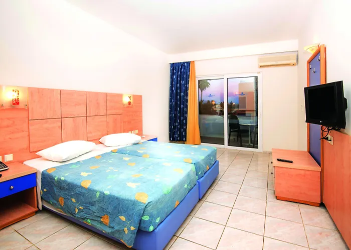 호텔 Eurovillage Achilleas 4*